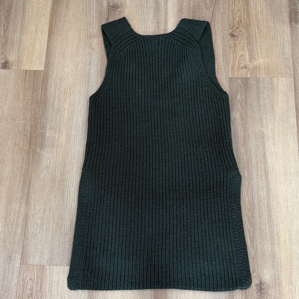 Wilfred Chartres Ribbed V-Neck Tunic Sweater Wool Aritzia Green Sleeveless Small - Picture 8 of 10